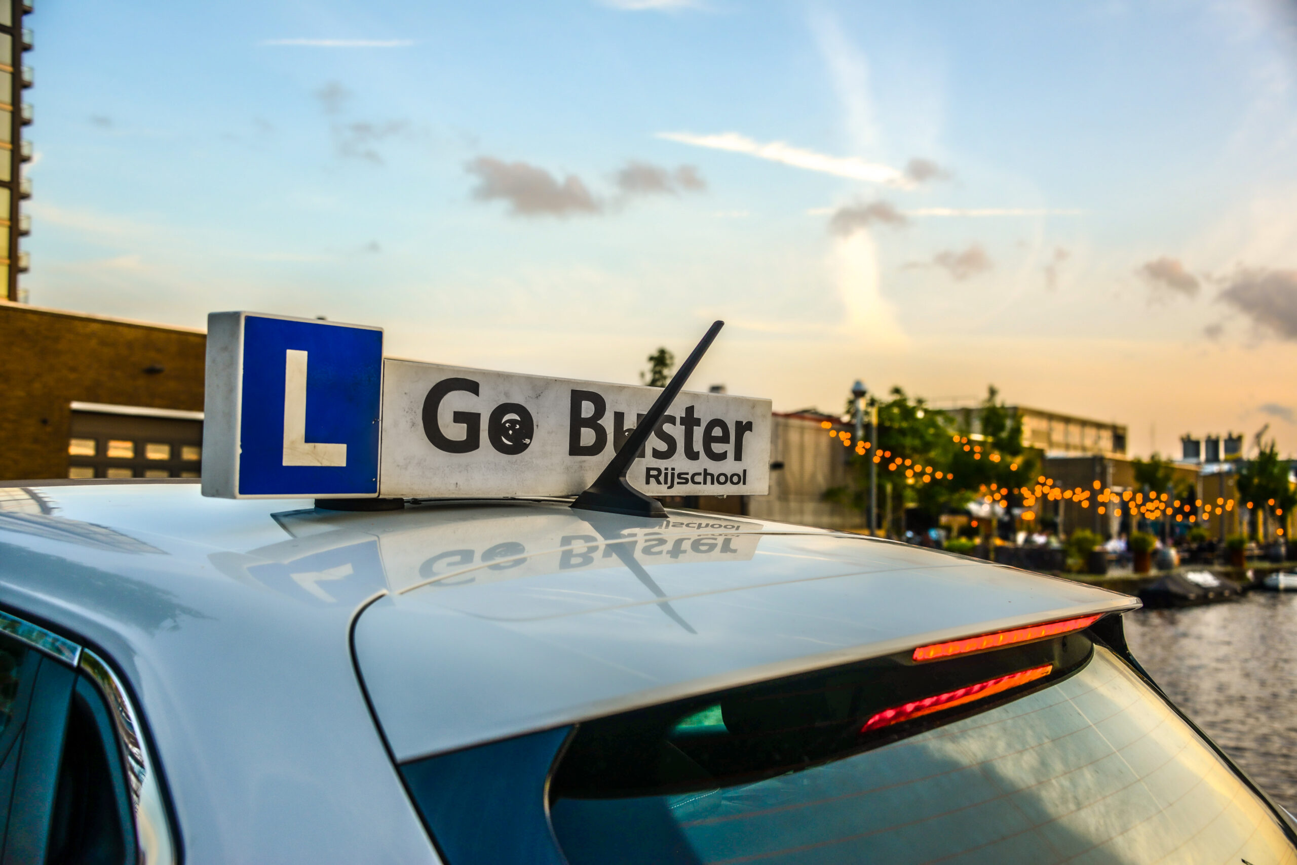 Go Buster rijschool | Zoetermeer Home lesbord